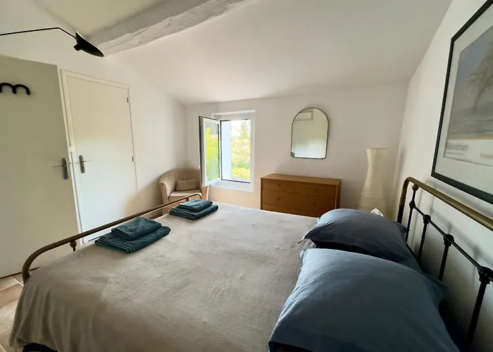 Grand Mas Provencal, Mer A 200M, Parking Prive Ferme, Piscine Chauffee