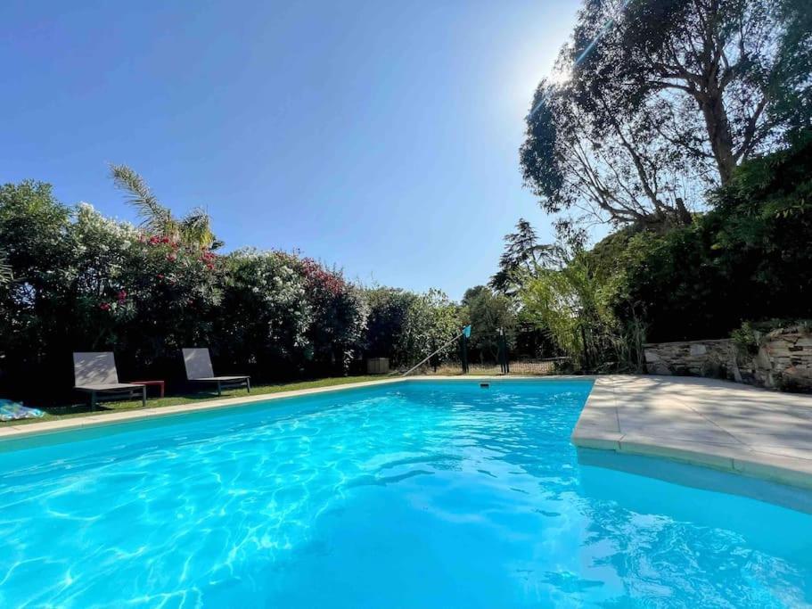 Villa Grand Mas Provencal, A 200m, Parking Prive Ferme, Piscine Chauffee Sainte-Maxime