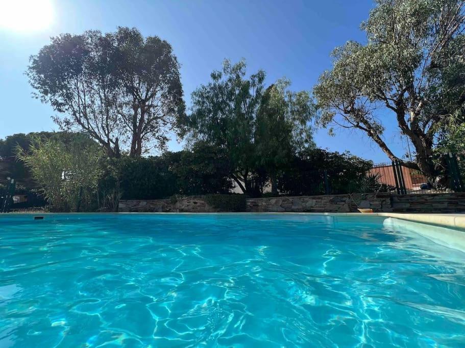 Villa Grand Mas Provencal, A 200m, Parking Prive Ferme, Piscine Chauffee