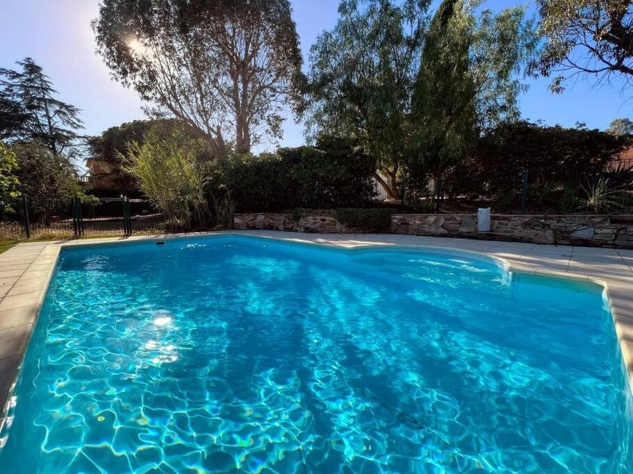 Grand Mas Provencal, A 200m, Parking Prive Ferme, Piscine Chauffee Villa