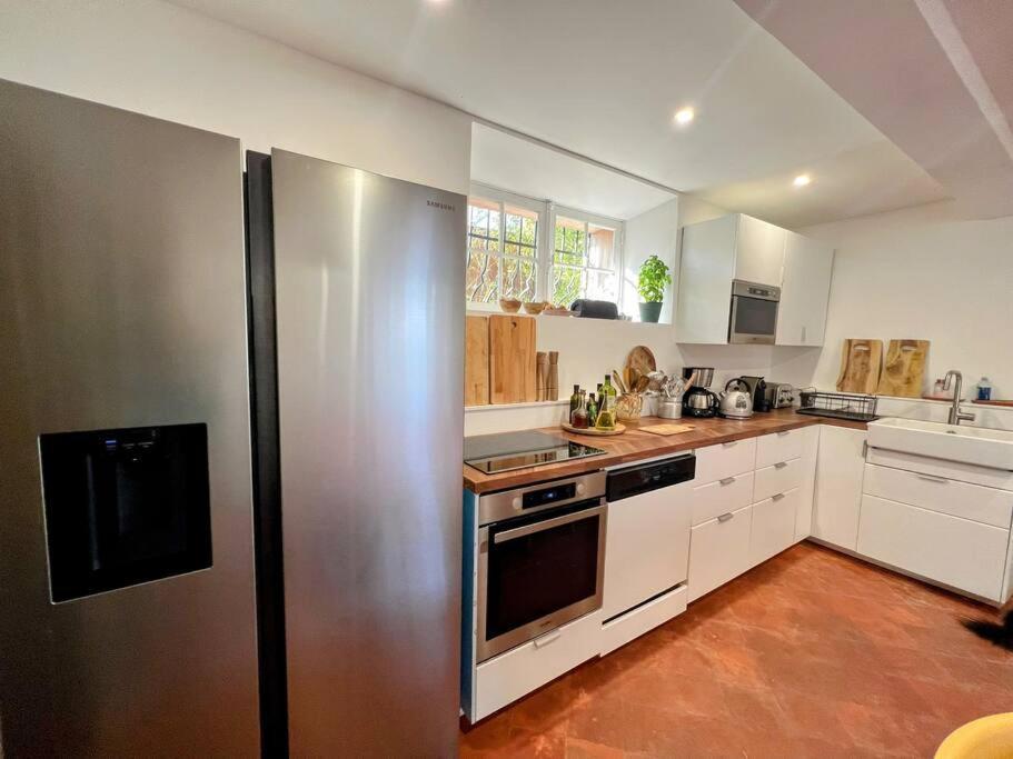 Grand Mas Provencal, A 200m, Parking Prive Ferme, Piscine Chauffee